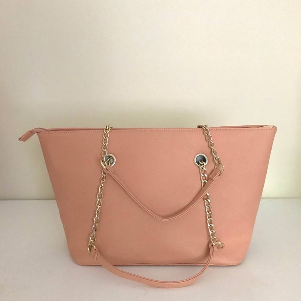 Charming Charlie Coral handbag